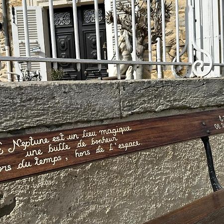 Le Neptune Le Somail Bagian luar foto