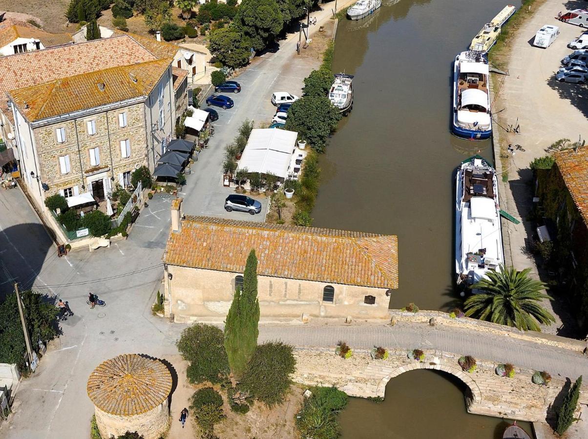 Le Neptune Le Somail Bagian luar foto